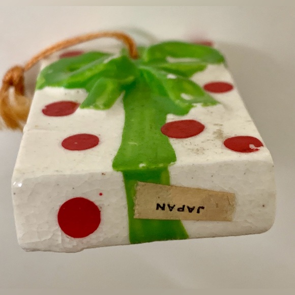 Mid Century Post WWII Japan Glazed Ceramic Christmas Present Ornament - Picture 10 of 13